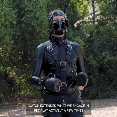 "PEPPERSTONE_withSourceCode" logo